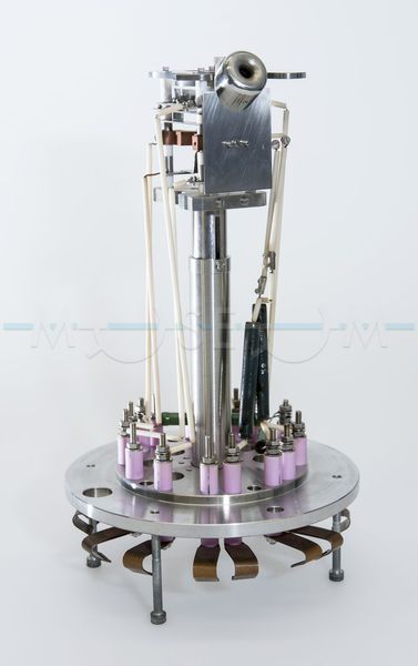 Continuous FAB & LSIMS Ion Source
